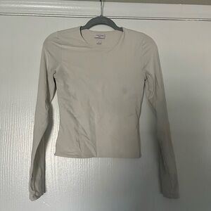 Aritzia Cream Long Sleeve Top